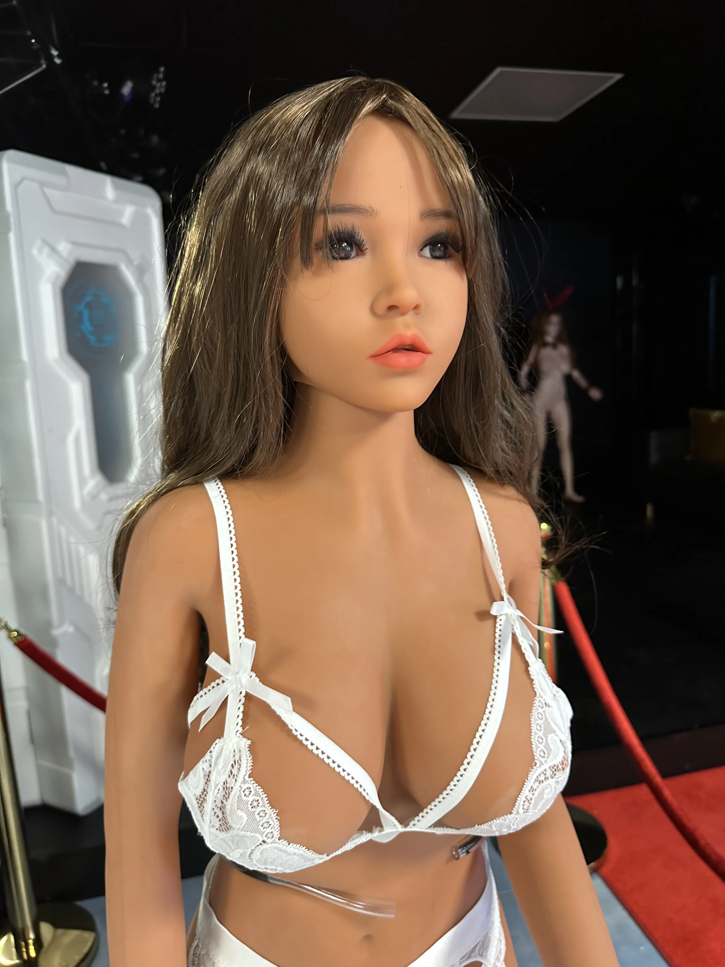 Cosdoll - Peaches - 153 cm A-Cup - Ausstellungsstück! 